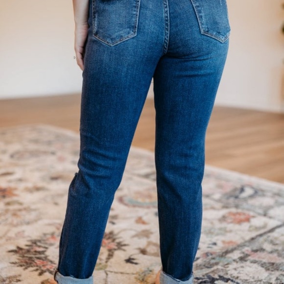 Brand New Vervet Distressed Jean - Picture 10 of 10